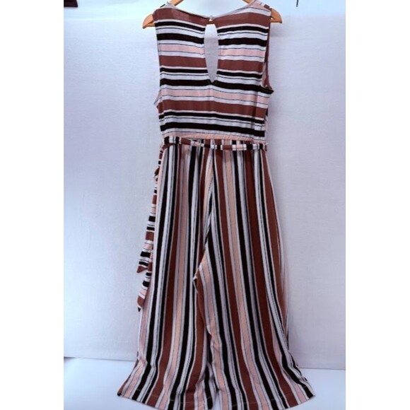Torrid Jumpsuit Womens 1X Plus Size Culotte Striped Wrap V Neck Sleeveless - Picture 4 of 4